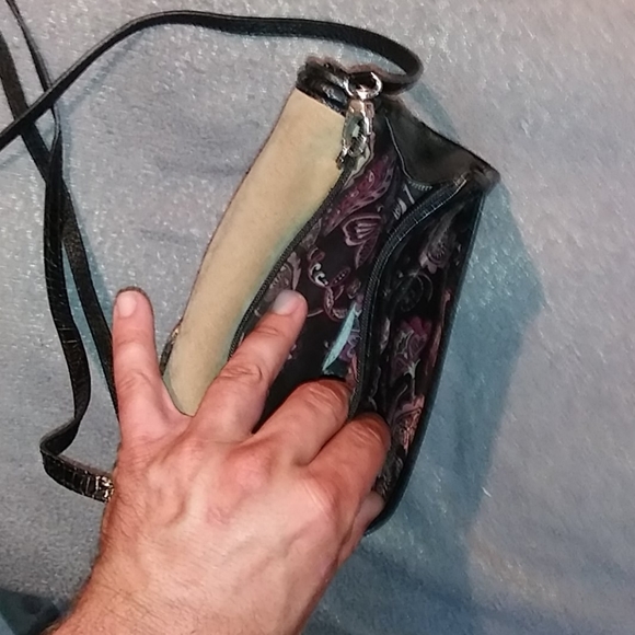 Brighton organisational wallet on a string. - Picture 9 of 12